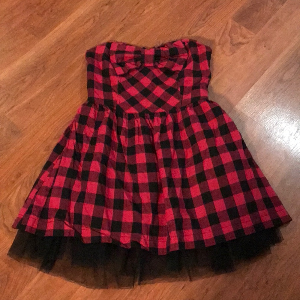 Pink and black plaid strapless dress